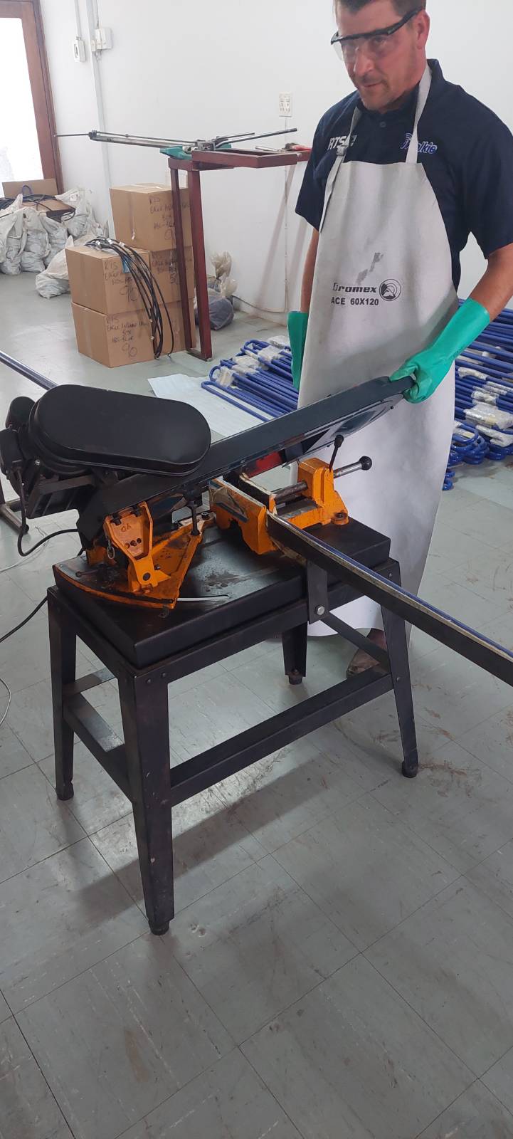 RTS RF antenna building